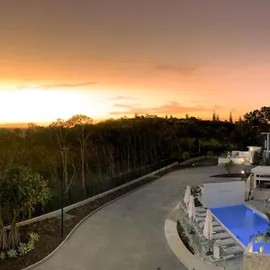 Essence Peregian - Saltbush 5 Bedroom Luxury Holiday home